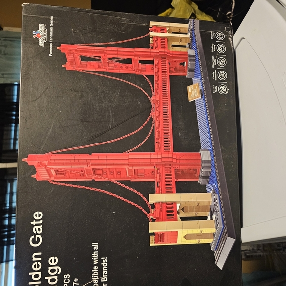 Red Golden Gate Bridge Building Set by - Picture 1 of 4